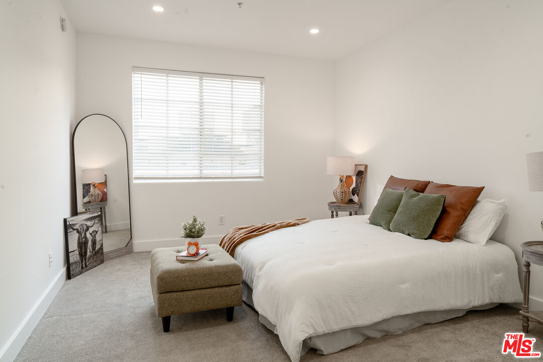1225 Armacost Ave Unit: 205