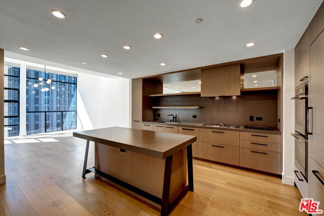 10777 Wilshire Blvd Unit: 708