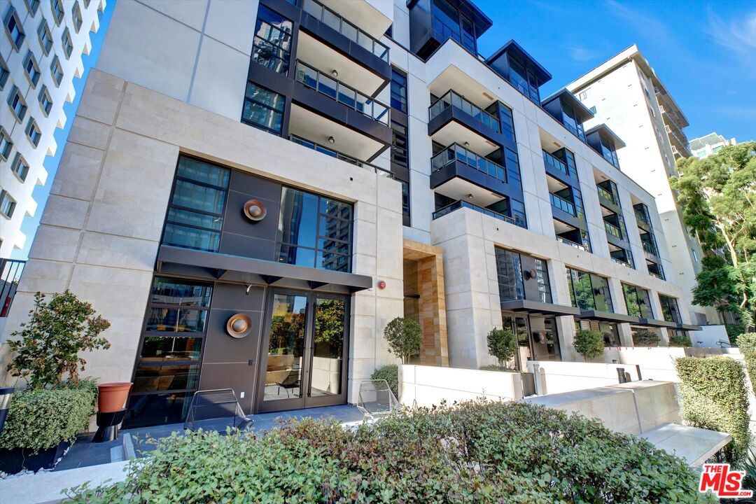 10777 Wilshire Blvd Unit: 708