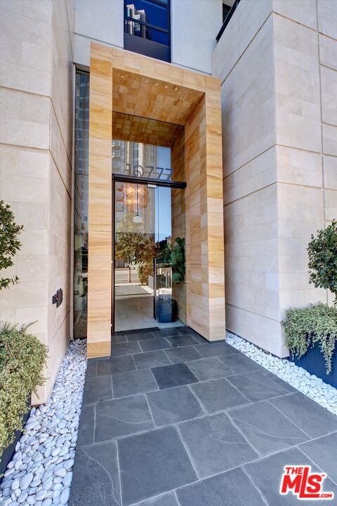 10777 Wilshire Blvd Unit: 708