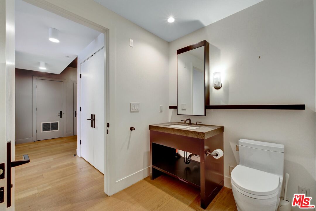 10777 Wilshire Blvd Unit: 708