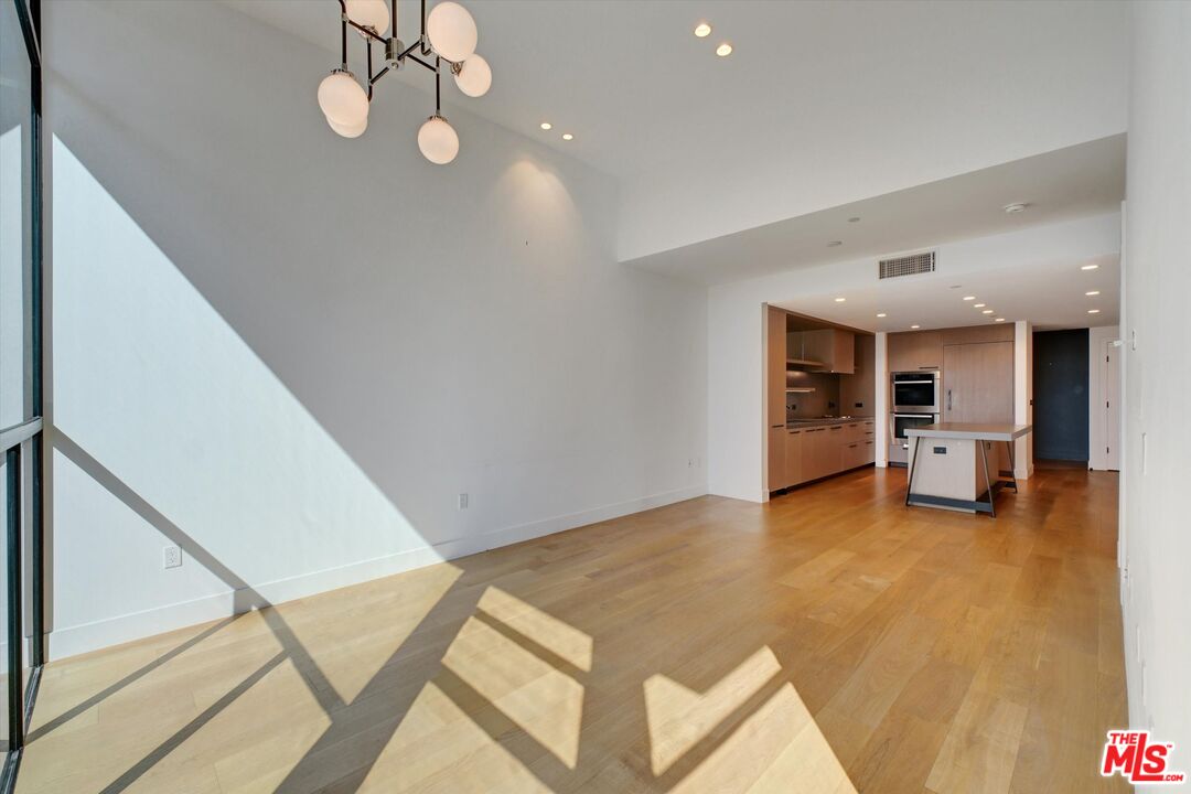 10777 Wilshire Blvd Unit: 708