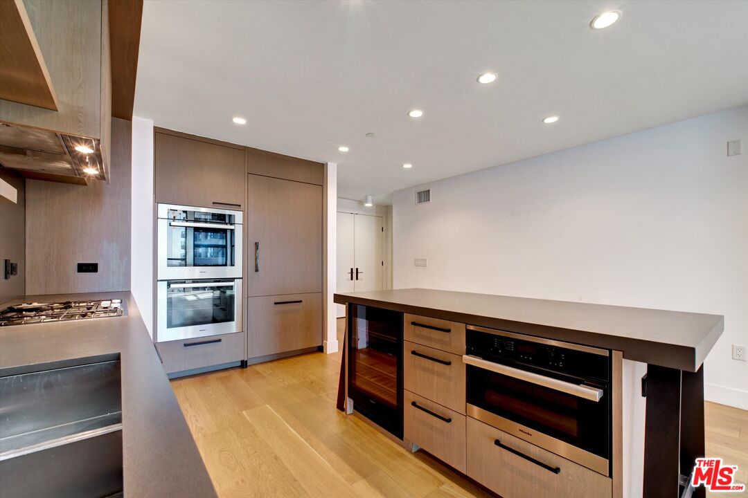 10777 Wilshire Blvd Unit: 708