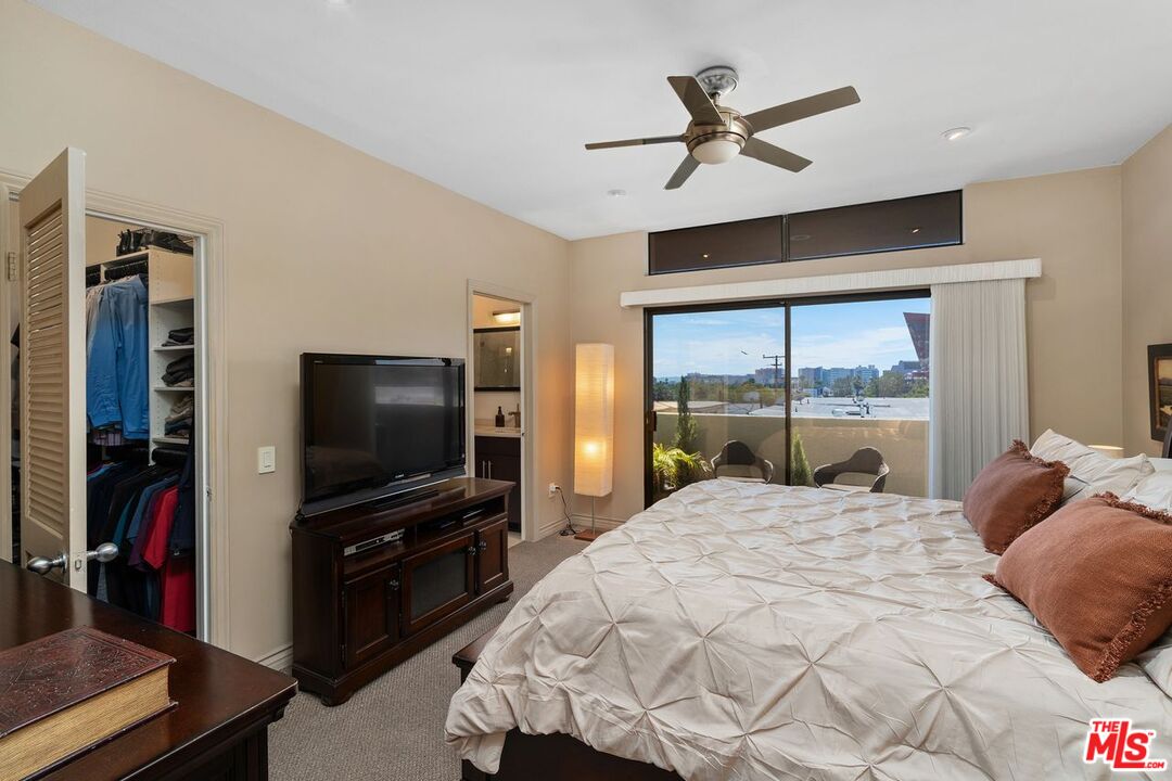 950 Hancock Ave Unit: 203