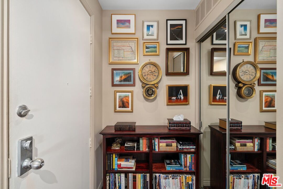 950 Hancock Ave Unit: 203