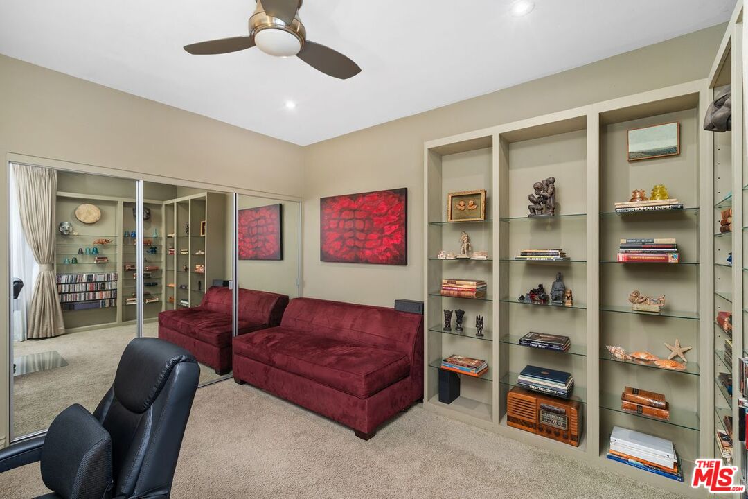 950 Hancock Ave Unit: 203