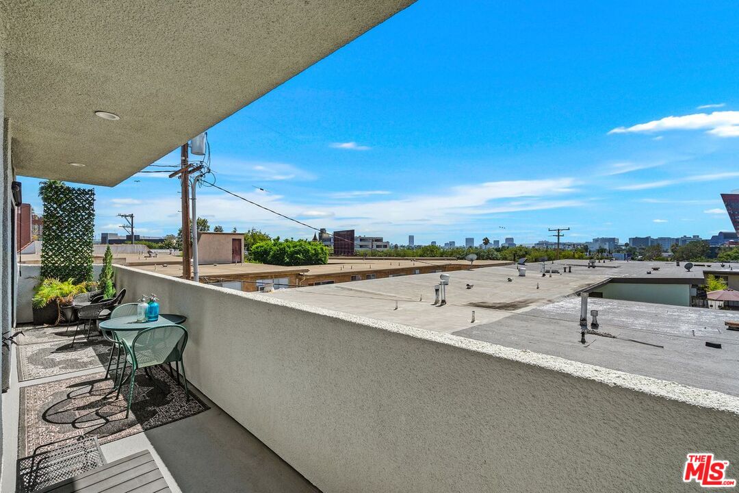 950 Hancock Ave Unit: 203