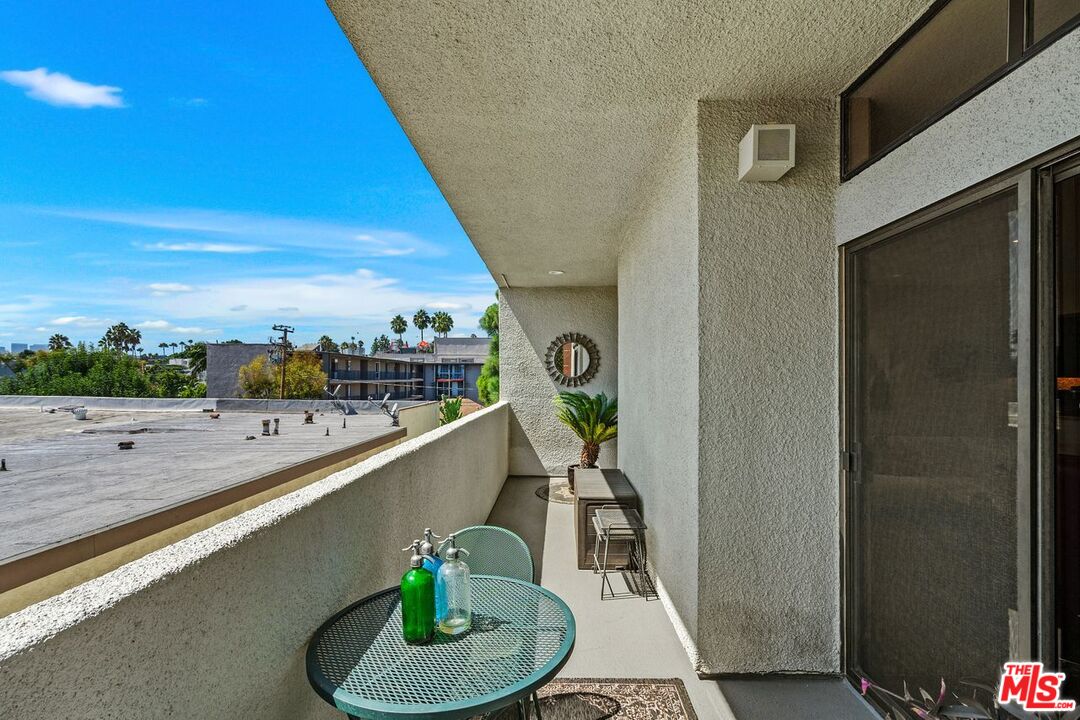 950 Hancock Ave Unit: 203