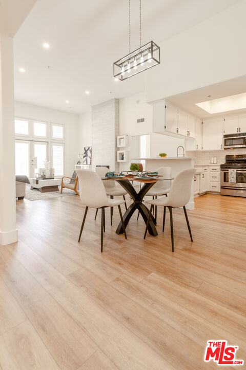 1225 Armacost Ave Unit: 102