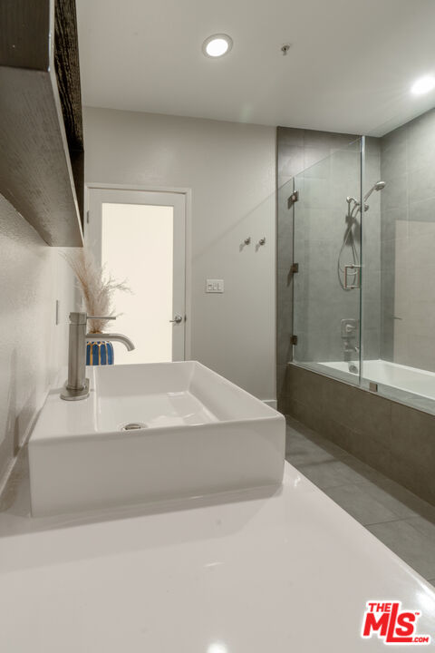 1225 Armacost Ave Unit: 102