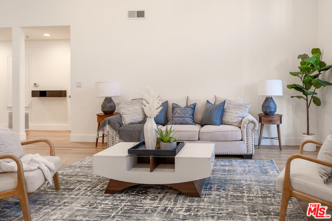 1225 Armacost Ave Unit: 102