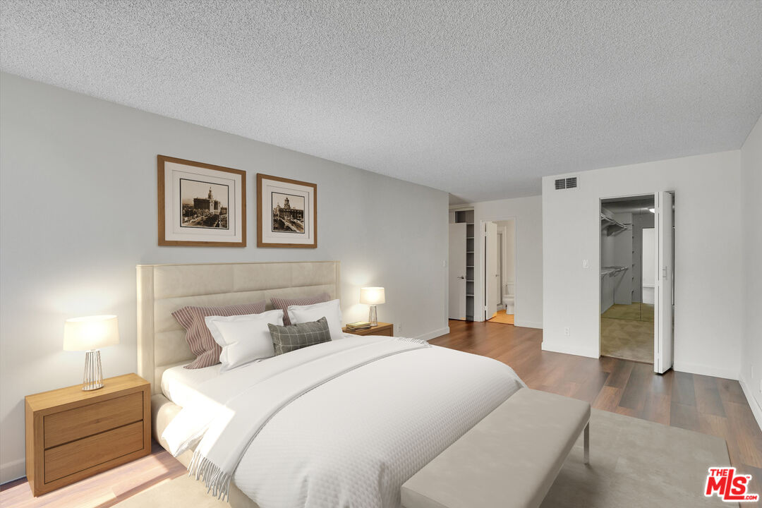 424 N Palm Dr Unit: 104