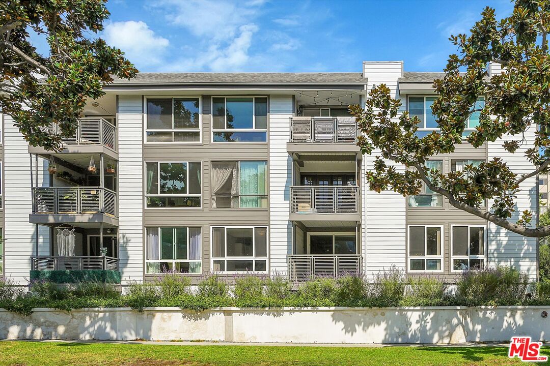 424 N Palm Dr Unit: 104