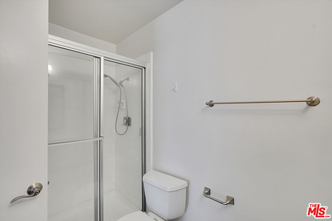 424 N Palm Dr Unit: 104