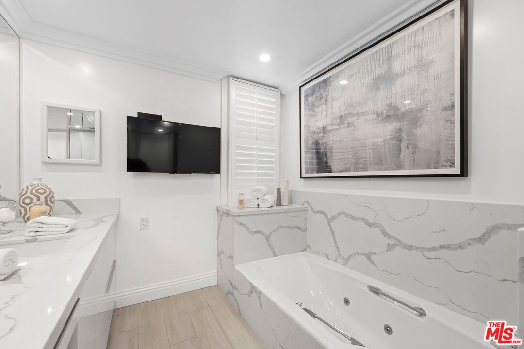 10350 Wilshire Blvd Unit: 501