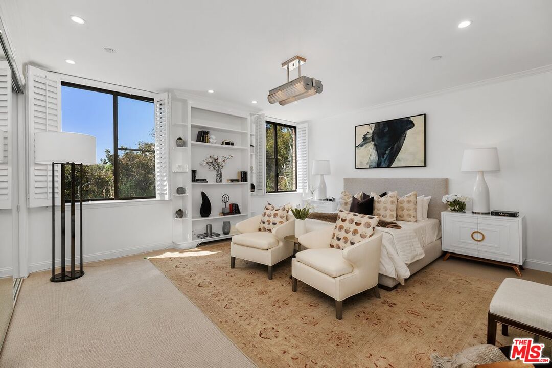 300 N Swall Dr Unit: 257