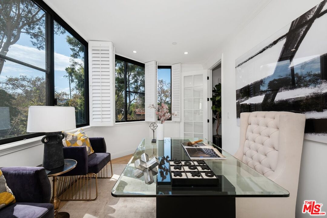 300 N Swall Dr Unit: 257