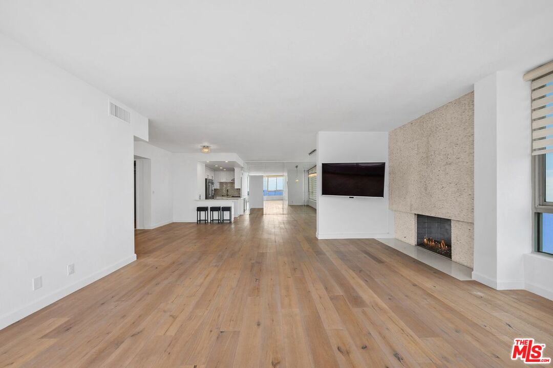 17368 W Sunset Blvd Unit: 306