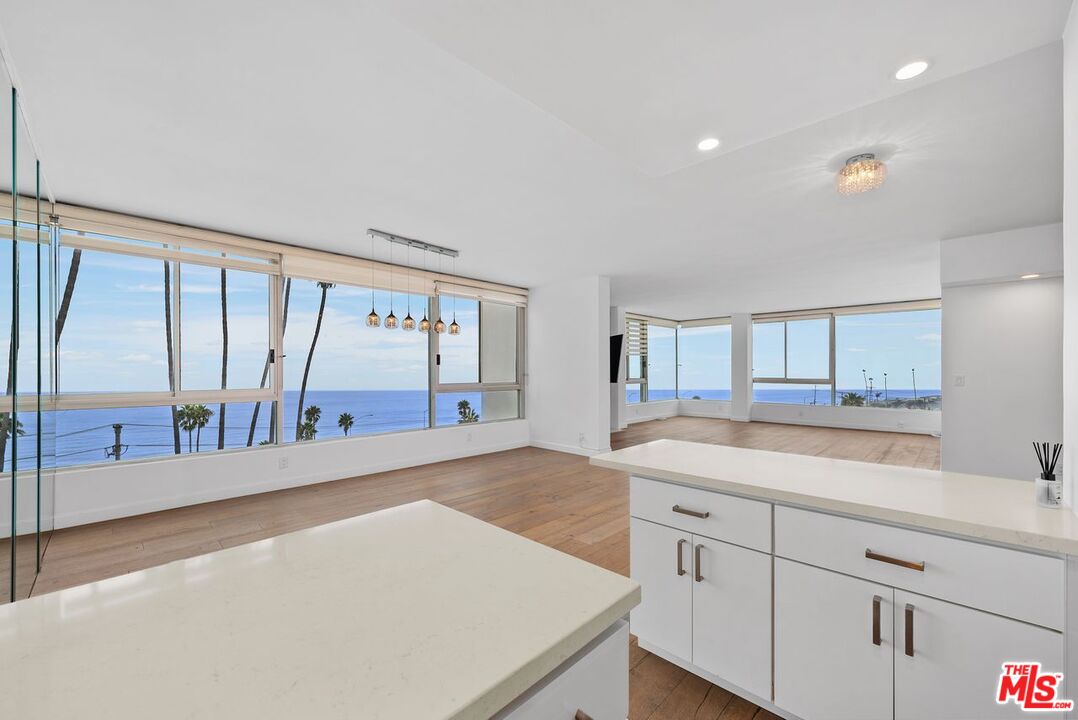 17368 W Sunset Blvd Unit: 306