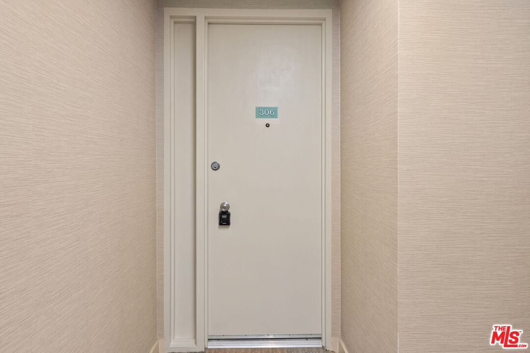 17368 W Sunset Blvd Unit: 306