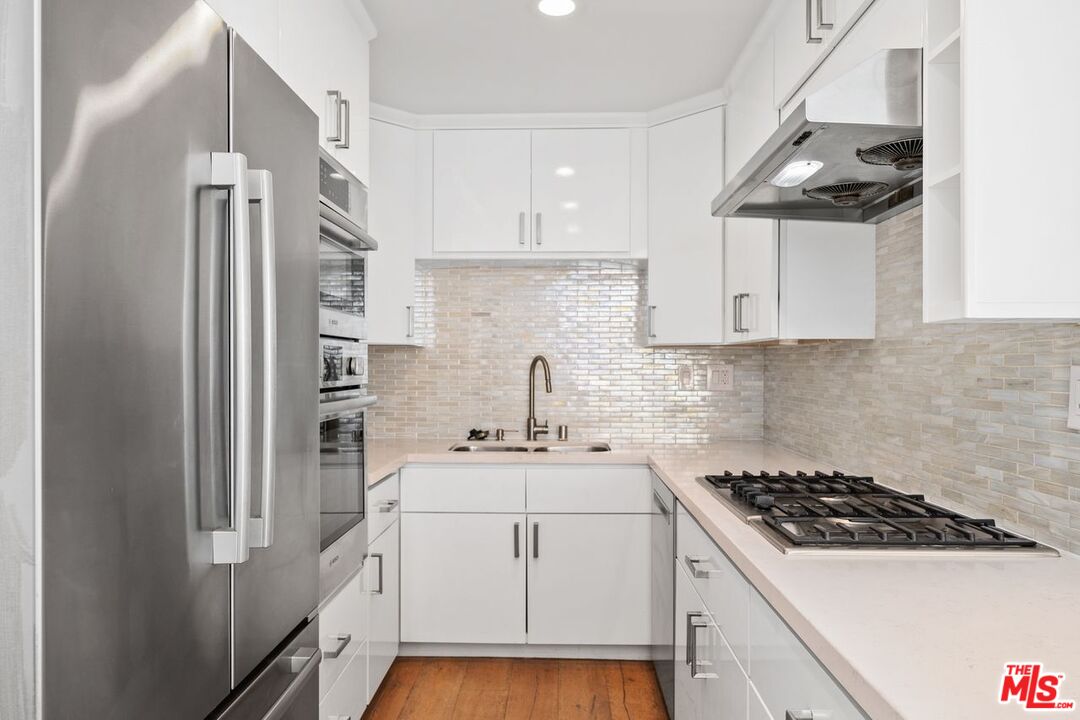 17368 W Sunset Blvd Unit: 306