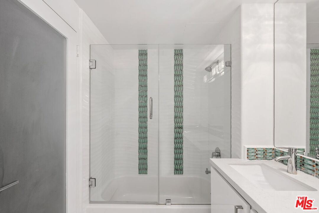 17368 W Sunset Blvd Unit: 306