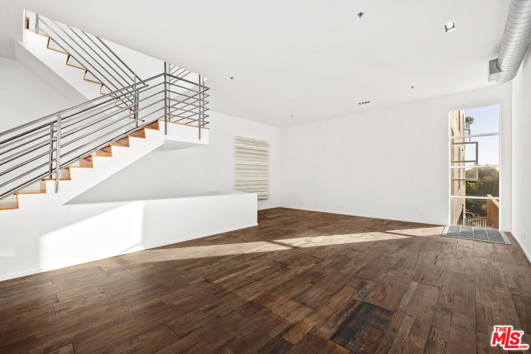 1643 12th St Unit: 5