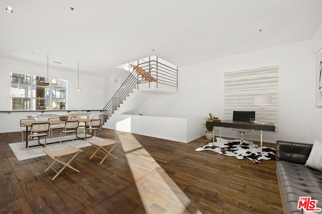 1643 12th St Unit: 5