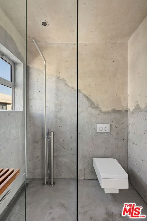 1643 12th St Unit: 5