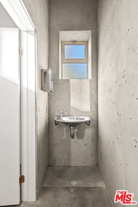 1643 12th St Unit: 5