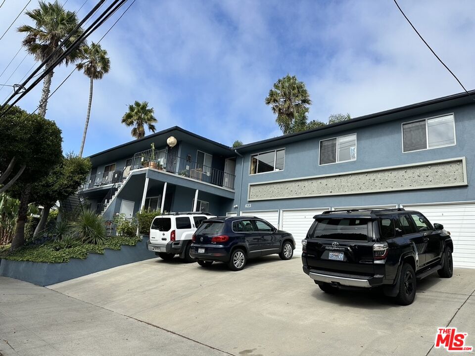 623 Ashland Ave Unit: 2