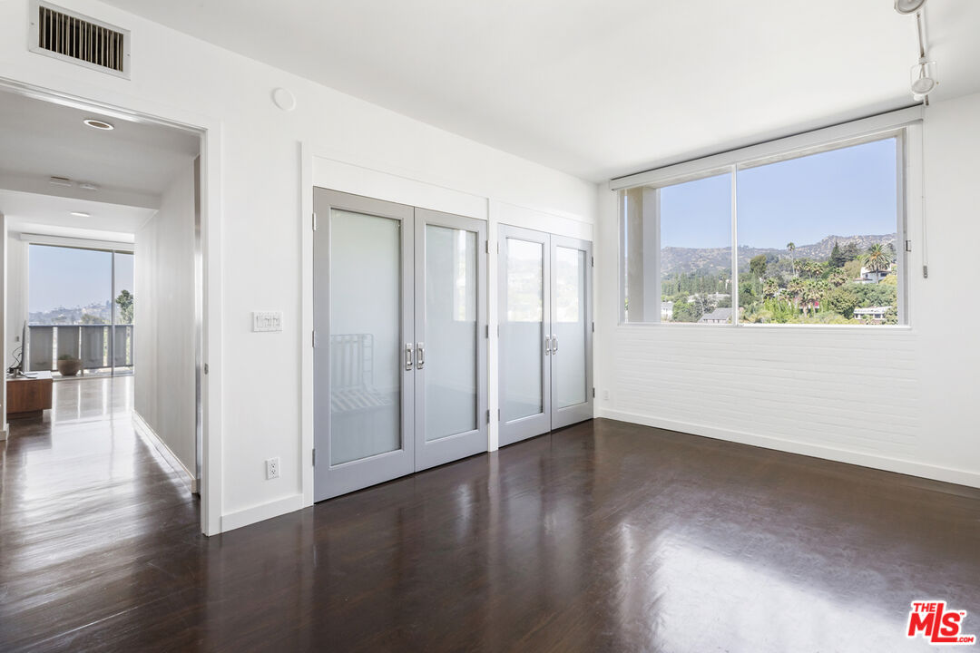 4455 Los Feliz Blvd Unit: 708