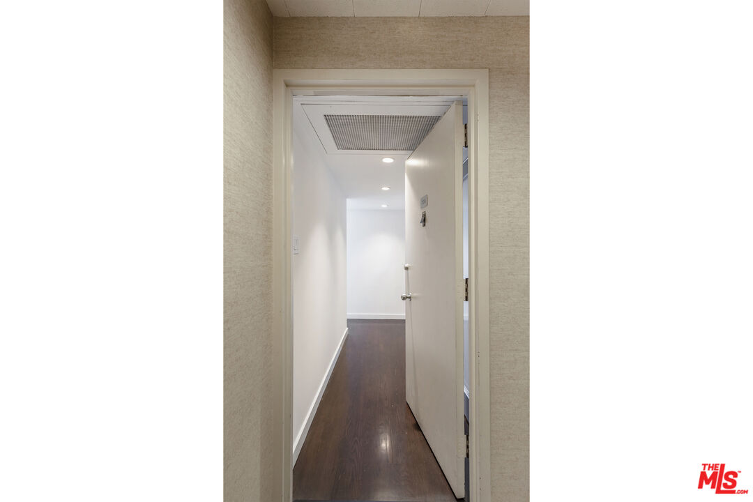 4455 Los Feliz Blvd Unit: 708