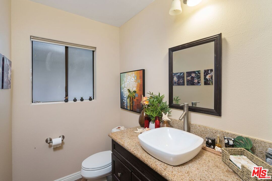 13746 Valleyheart Dr