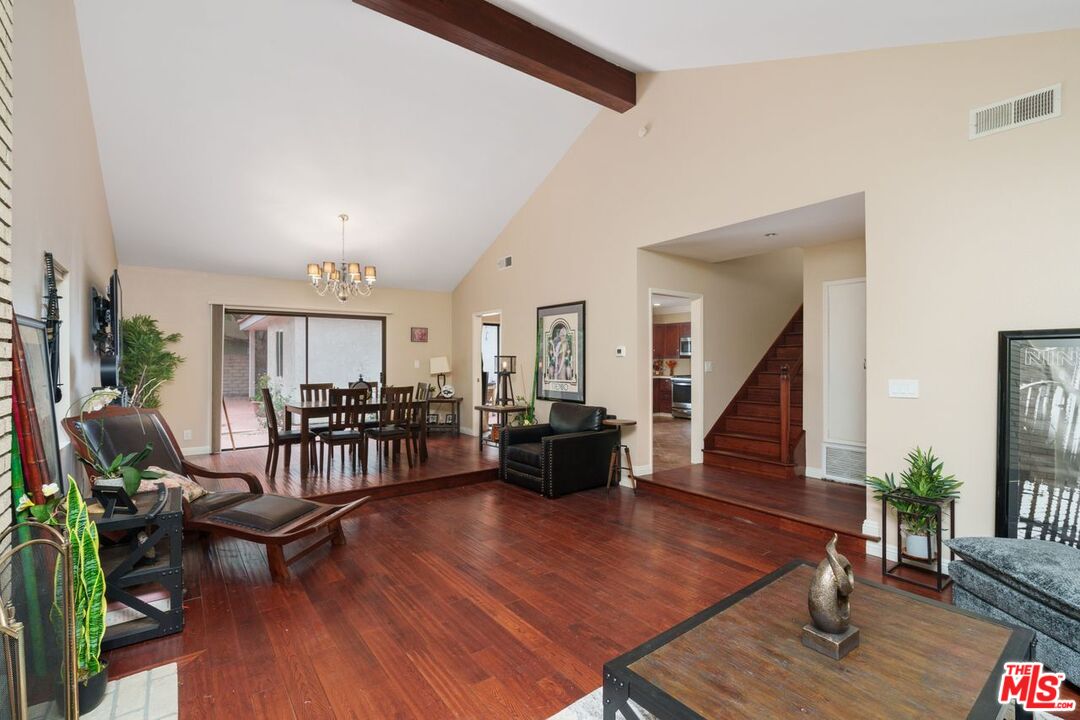 13746 Valleyheart Dr