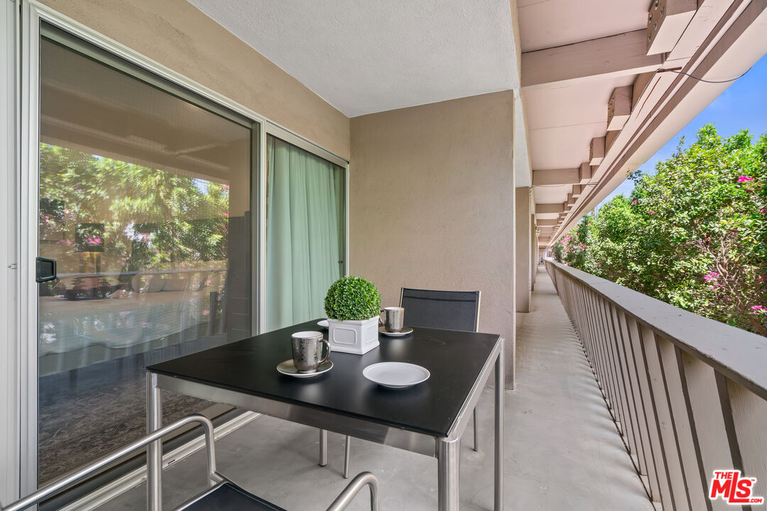 197 W Via Lola Unit: 10