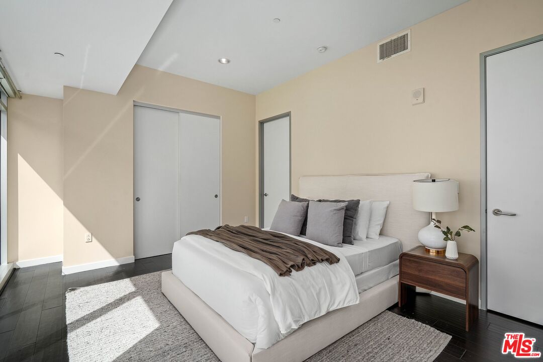 3111 Via Dolce Unit: 304