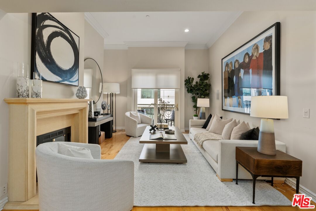 430 N Oakhurst Dr Unit: 407