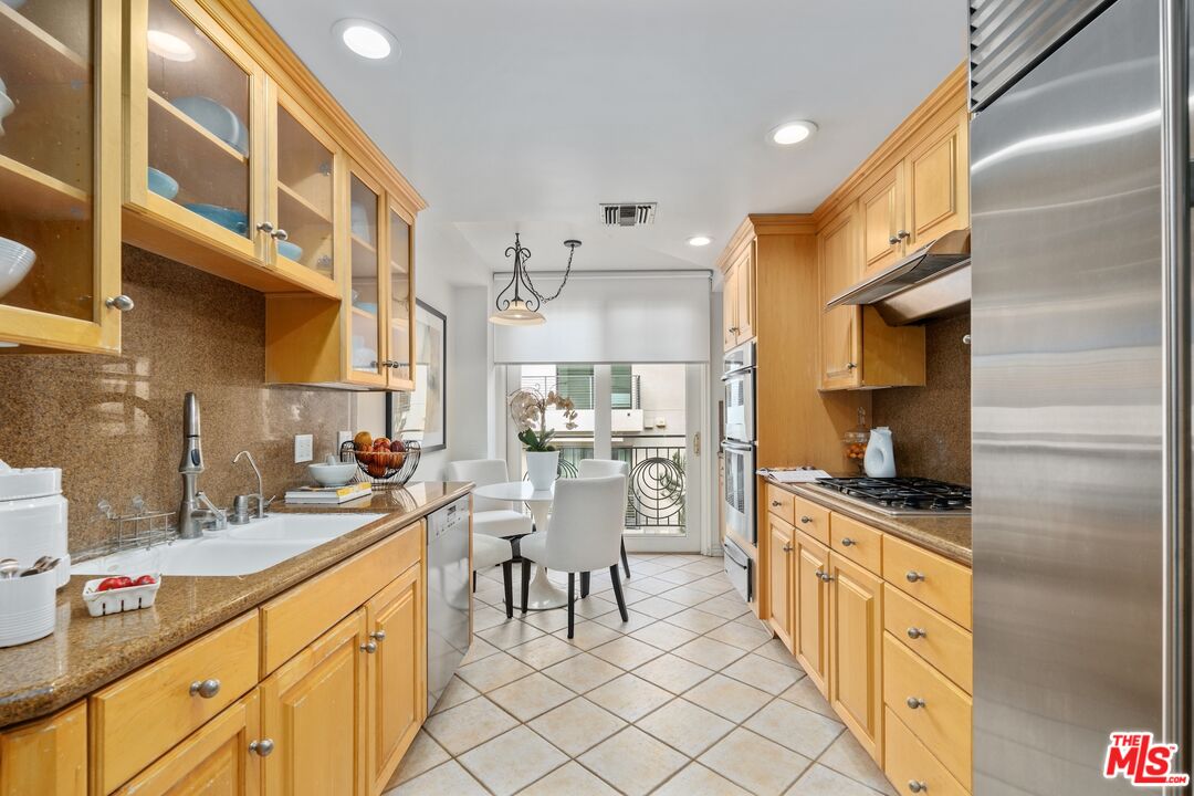 430 N Oakhurst Dr Unit: 407