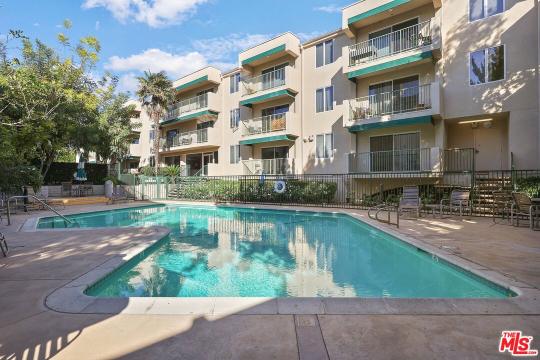 4501 Cedros Ave Unit: 217
