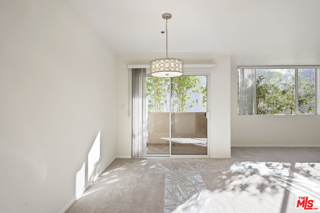 4501 Cedros Ave Unit: 217