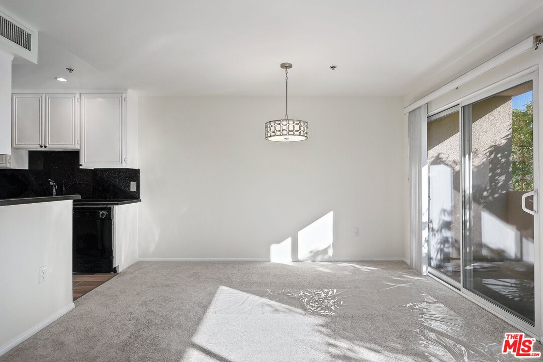 4501 Cedros Ave Unit: 217