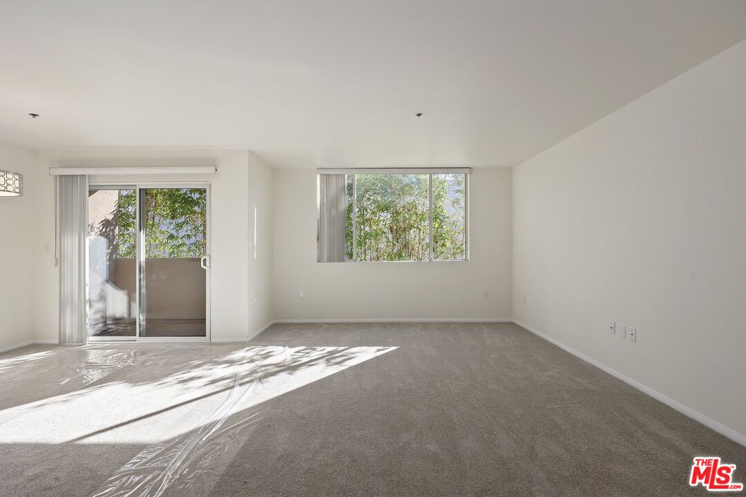 4501 Cedros Ave Unit: 217