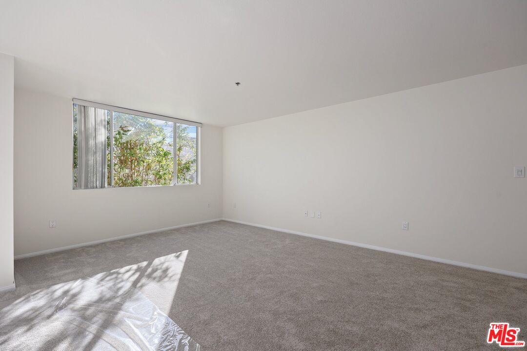 4501 Cedros Ave Unit: 217