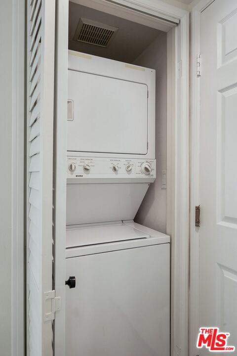 4501 Cedros Ave Unit: 217