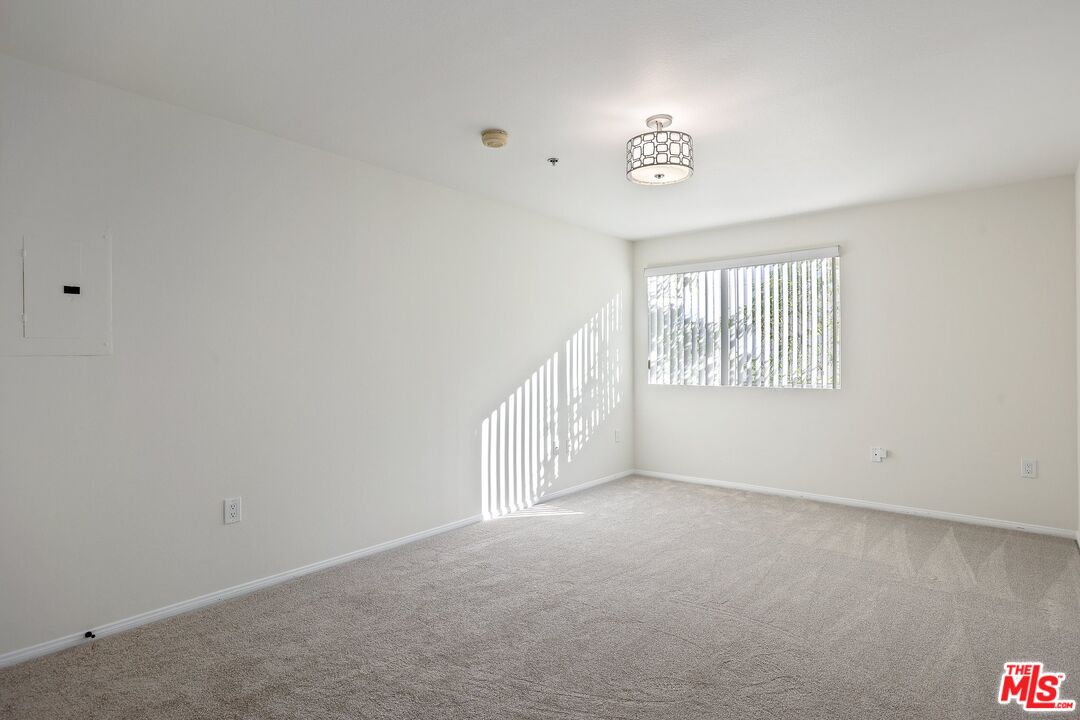 4501 Cedros Ave Unit: 217