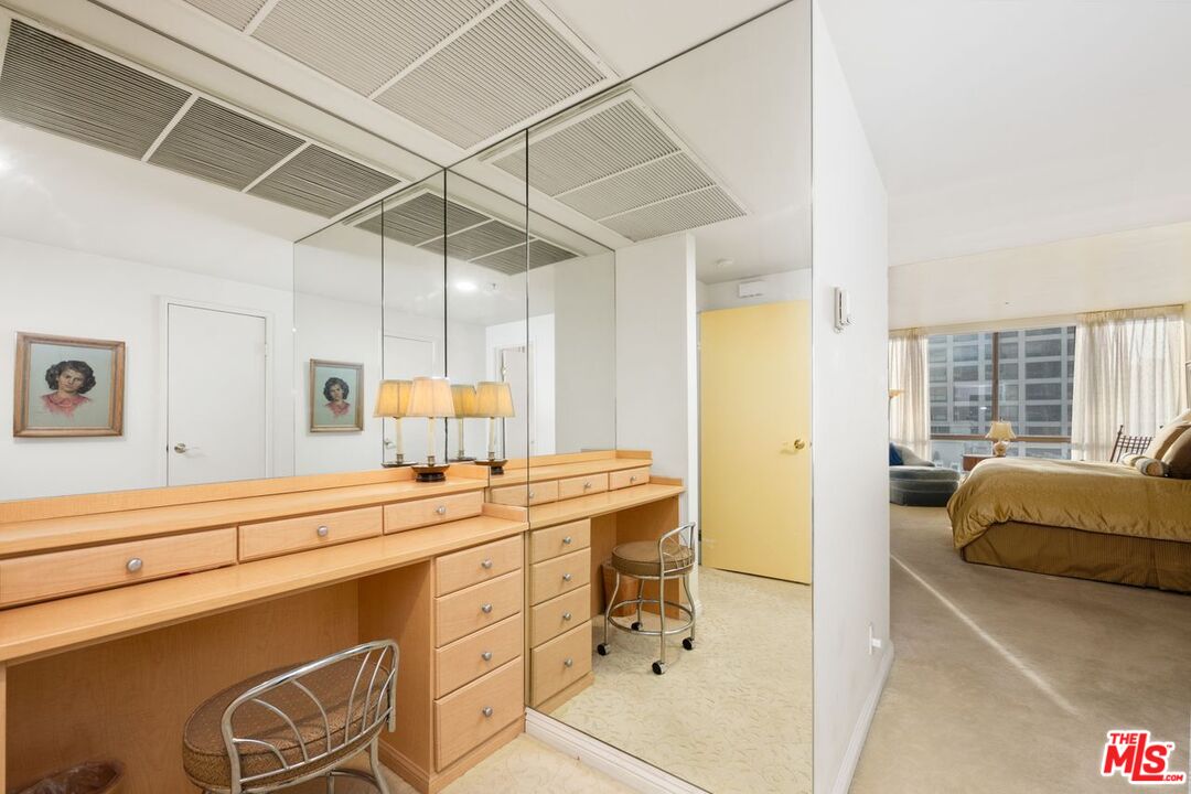 10660 Wilshire Blvd Unit: 1102