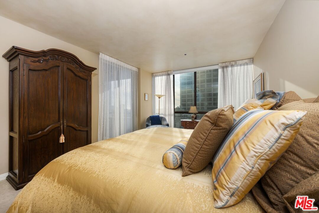 10660 Wilshire Blvd Unit: 1102