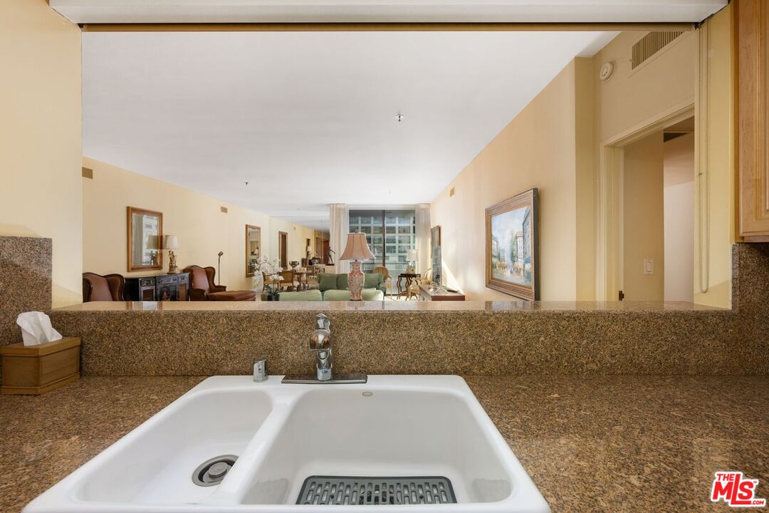 10660 Wilshire Blvd Unit: 1102