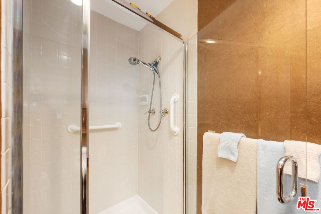 10660 Wilshire Blvd Unit: 1102